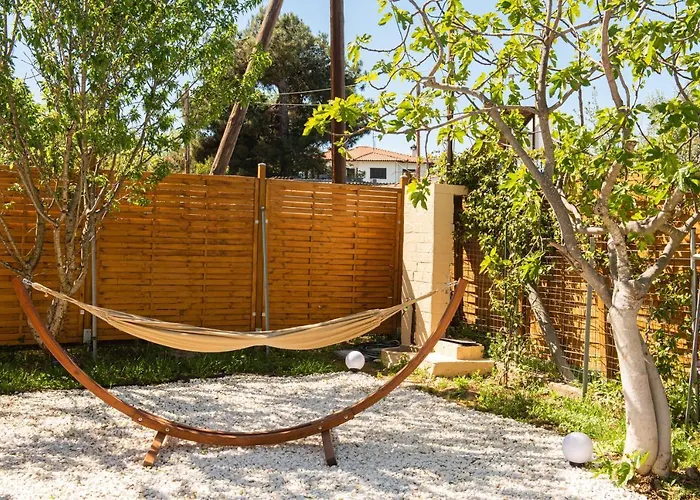 Grand Seaview Retreat - Walk To The Beach