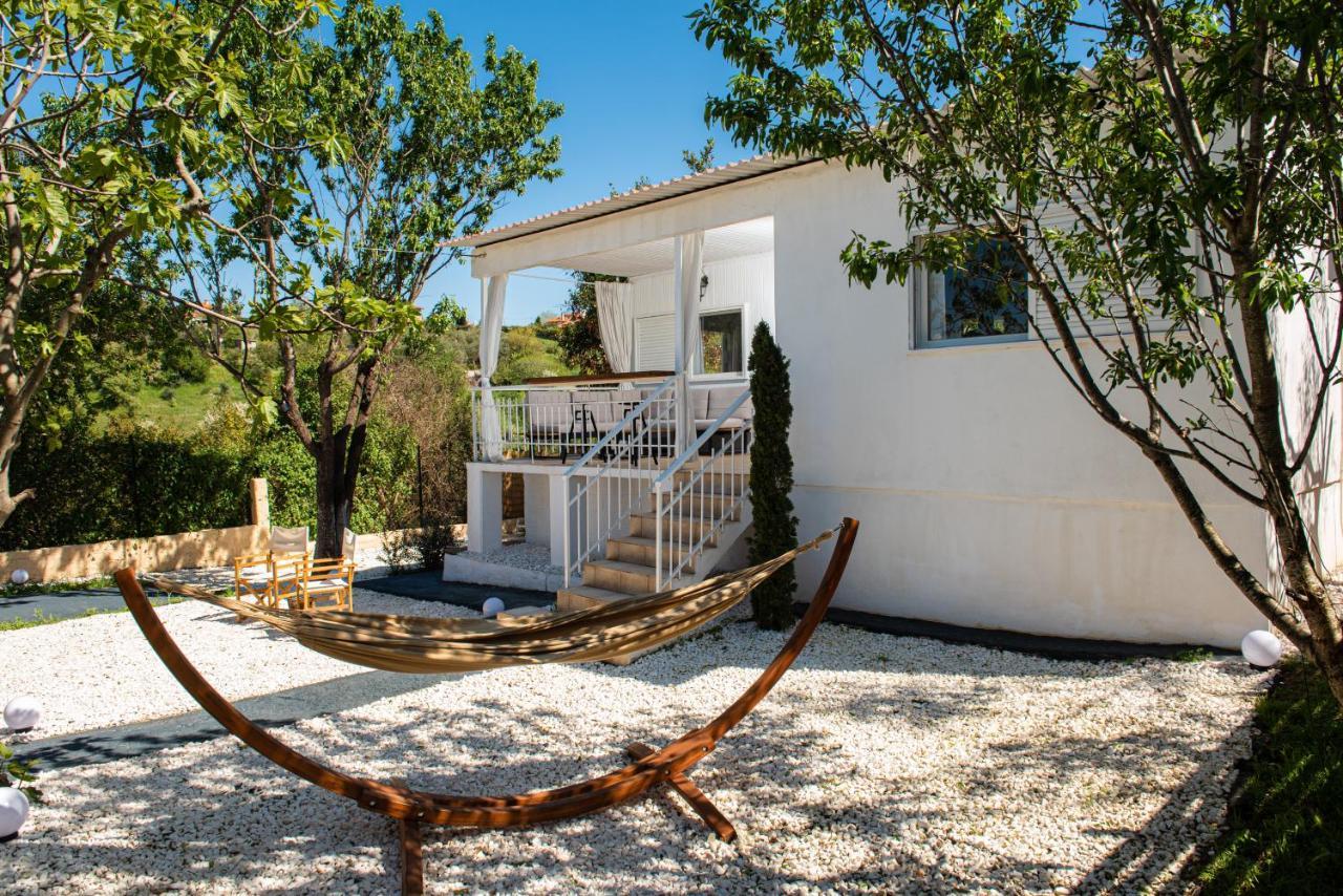 Grand Seaview Retreat - Walk To The Holiday home
