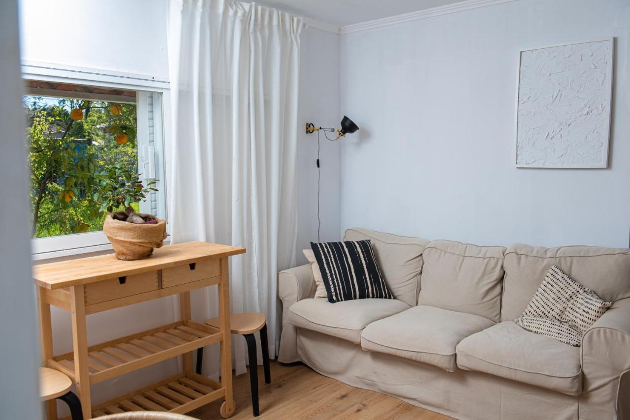 Grand Seaview Retreat - Walk To The